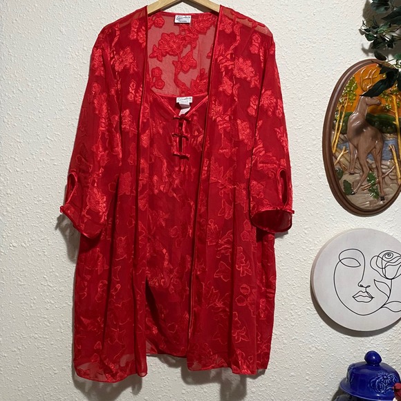 Other - Linda Montreal women's L Red Floral‎ Lace Kimono Robe vintage gown Lingerie Set
